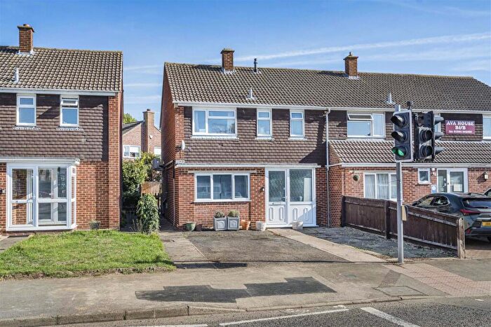 3 Bedroom House For Sale In Churchill Road, Bicester, OX26