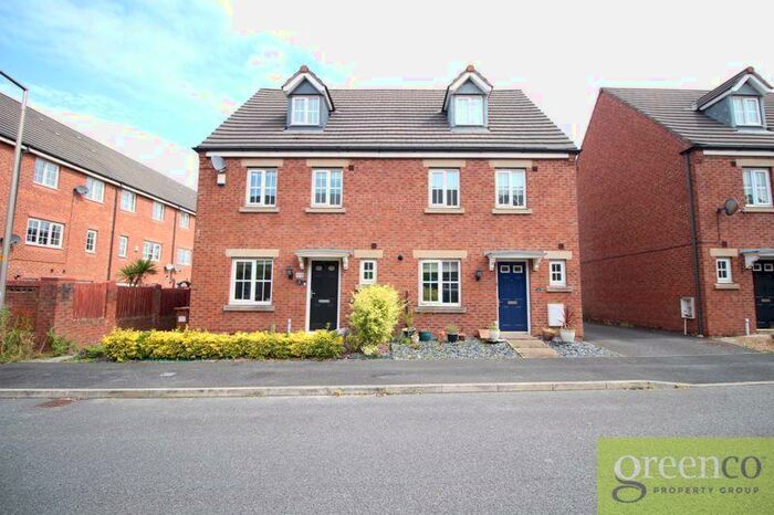 4 Bedroom Semi-Detached House To Rent In Kennett Drive, Stockport, SK6