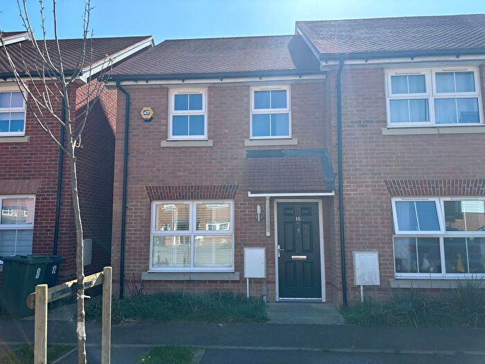 2 Bedroom End Of Terrace House For Sale In Dickensgate, Staplehurst, Kent, TN12