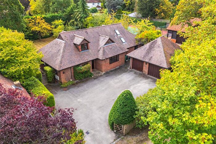4 Bedroom Detached House For Sale In Northfield Avenue, Lower Shiplake, Henley-on-Thames, Oxfordshire, RG9