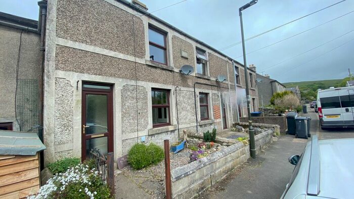 1 Bedroom Flat To Rent In Main Street, Chelmorton, SK17