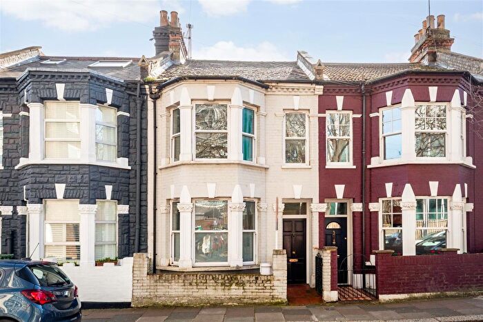 3 Bedroom Terraced House For Sale In Aspenlea Road, W6