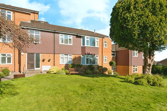 2 Bedroom Flat For Sale In Ebberston Road West, Colwyn Bay, Clwyd, LL28