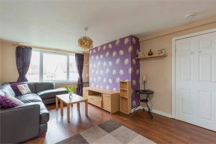 2 Bedroom Flat To Rent In Oxgangs Row, Oxgangs, Edinburgh, EH13