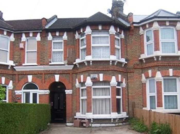 1 Bedroom Flat To Rent In Wallwood Road, London, E11