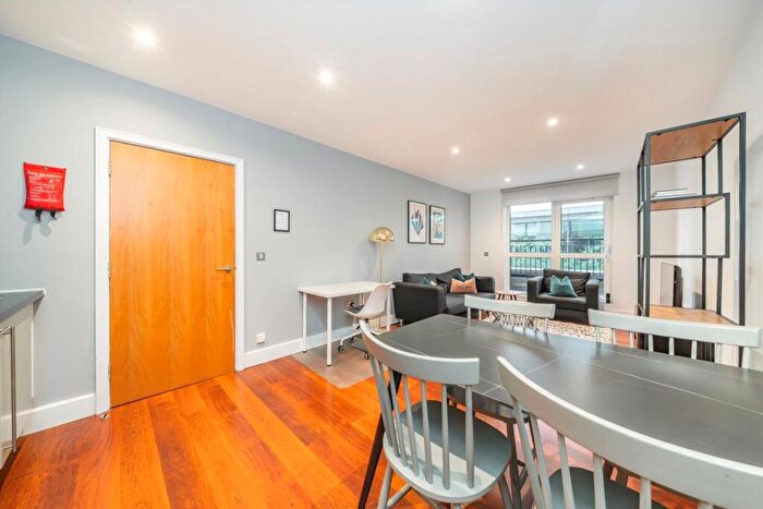 1 Bedroom Flat To Rent In Pepys Street, Tower Hill, EC3N