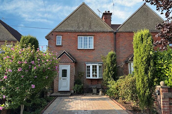 3 Bedroom Semi-Detached House For Sale In Ridgley Road, Chiddingfold, GU8