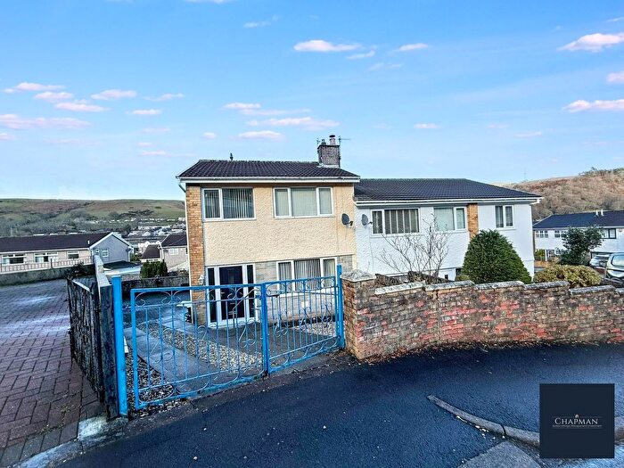 3 Bedroom Semi-Detached House For Sale In Caemawr Gardens, Porth, CF39