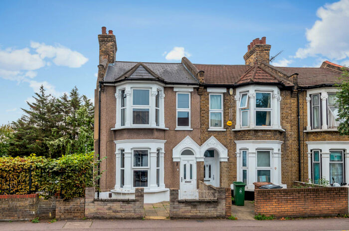 3 Bedroom Terraced House To Rent In Ruckholt Road, Leyton, London, E10
