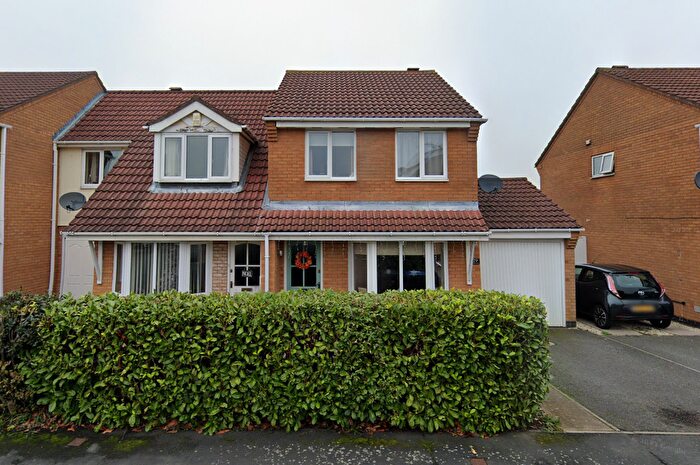 3 Bedroom Semi-Detached House To Rent In Windrush Drive, Hinckley, LE10