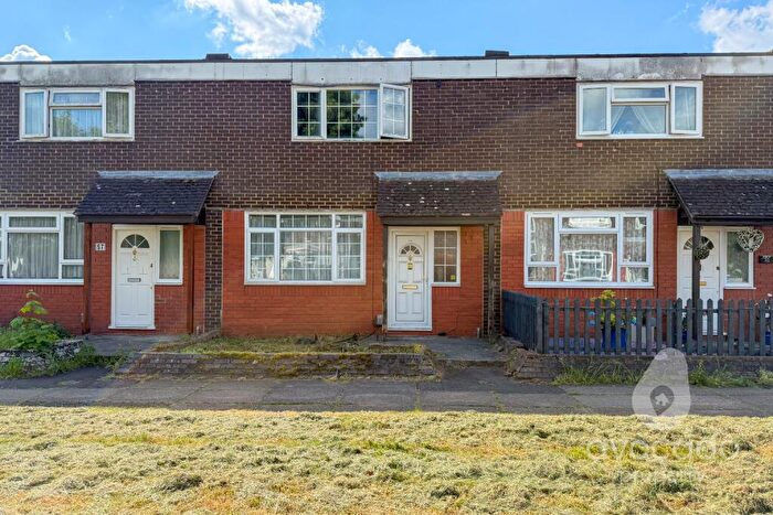 2 Bedroom Terraced House For Sale In Chaucer Road, Farnborough, Hampshire, GU14
