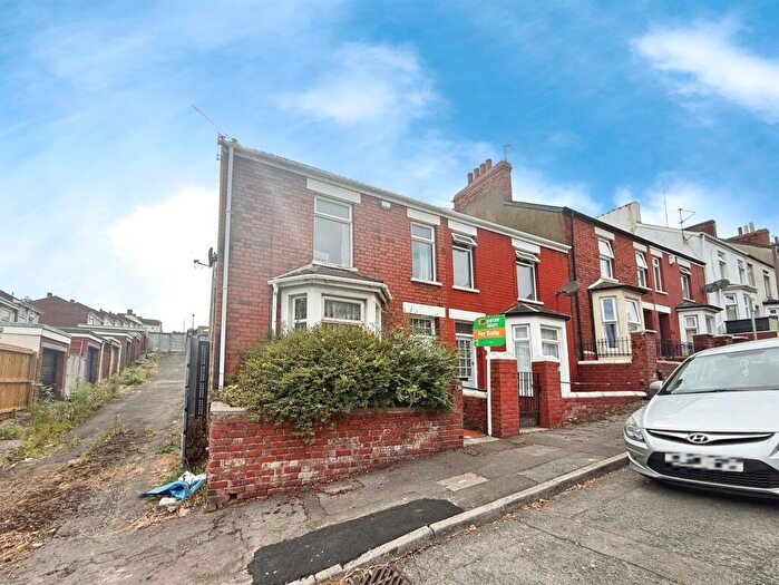 2 Bedroom End Of Terrace House For Sale In Charlotte Place, Barry, CF63