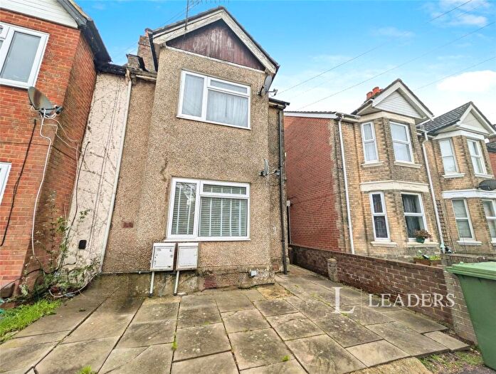 1 Bedroom Apartment For Sale In Charlton Road, Southampton, Hampshire, SO15