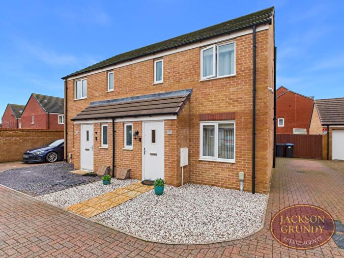 3 Bedroom Semi Detached House For Sale In Chancellor Court, Scholars Green, NN2