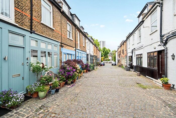 2 Bedroom Flat For Sale In Lambolle Place, Belsize Park, London, NW3