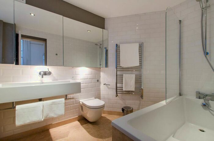 2 Bedroom Flat To Rent In Courtfield Gardens, South Kensington, London, SW5