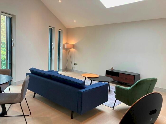 2 Bedroom Flat To Rent In Wakefield Street, Bloomsbury, WC1N