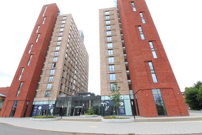 2 Bedroom Apartment To Rent In No Old Trafford, Wharf End, M17