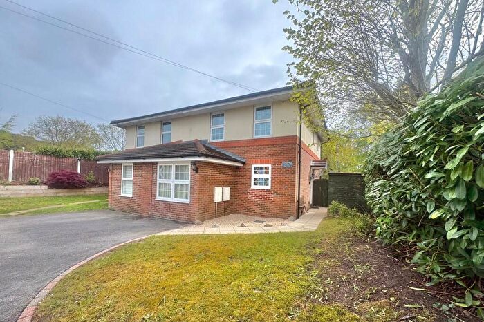3 Bedroom Semi-Detached House For Sale In Upper Weybourne Lane, Farnham, Surrey, GU9
