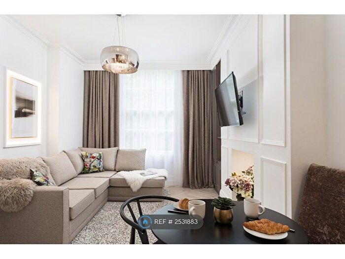 1 Bedroom Flat To Rent In Tanner Row, York, YO1
