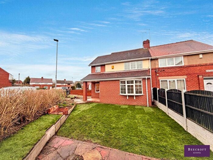 3 Bedroom Semi Detached House For Sale In Wike Road, Barnsley, S71