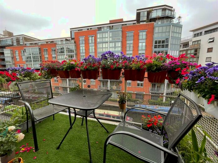 2 Bedroom Apartment To Rent In Watermarque, Browning Street, B16