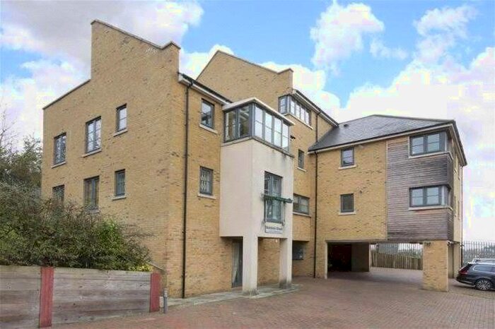 Studio To Rent In Rye Hill Park, London, SE15