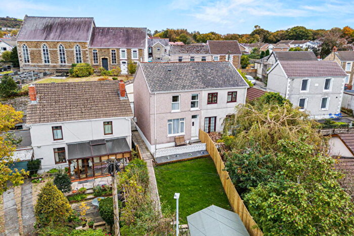 3 Bedroom Semi-Detached House For Sale In Coed Bach, Pontarddulais, Swansea, SA4