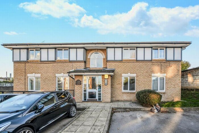 1 Bedroom Flat To Rent In Norfolk Close, Dartford, DA1