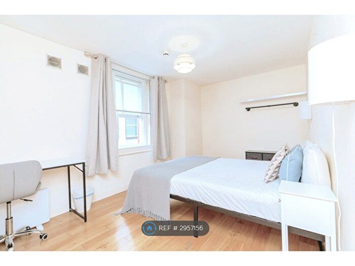 1 Bedroom Flat To Rent In Bristol City Centre, Bristol, BS1