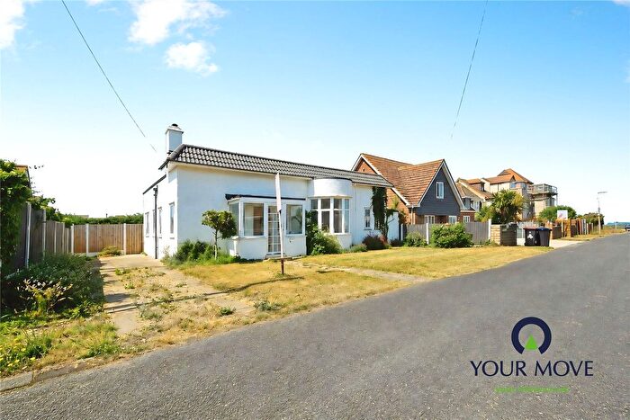 3 Bedroom Bungalow For Sale In Fitzroy Avenue, Broadstairs, Kent, CT10