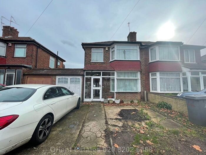 3 Bedroom Semi-Detached House To Rent In Angus Gardens, London, NW9