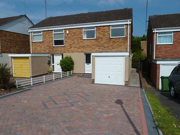 3 Bedroom Semi Detached House To Rent In Nursery Gardens, Wordsley, DY8