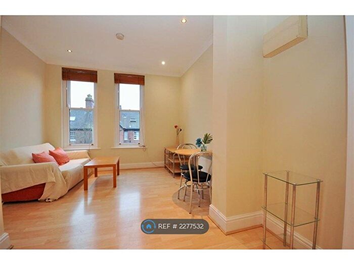1 Bedroom Flat To Rent In Wenlock Terrace, York, YO10