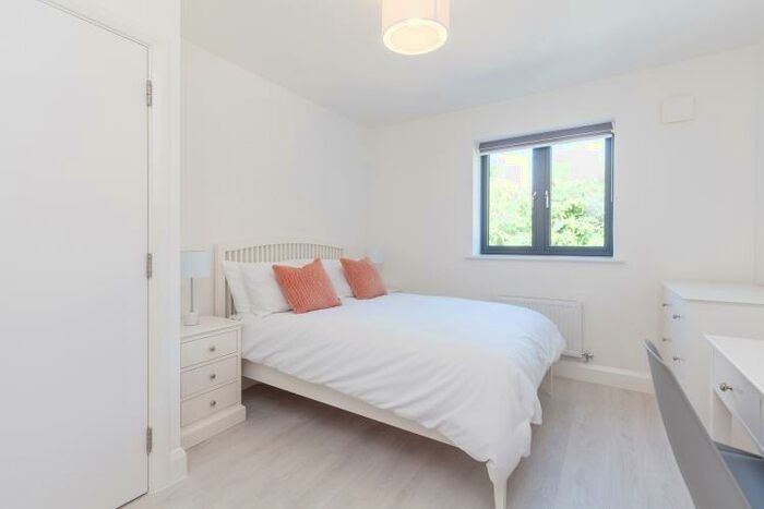 1 Bedroom Apartment To Rent In High Street, Kidlington, OX5