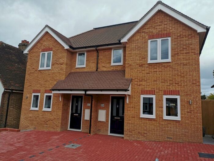 4 Bedroom Semi-Detached House To Rent In Dibdin Road, Sutton, SM1