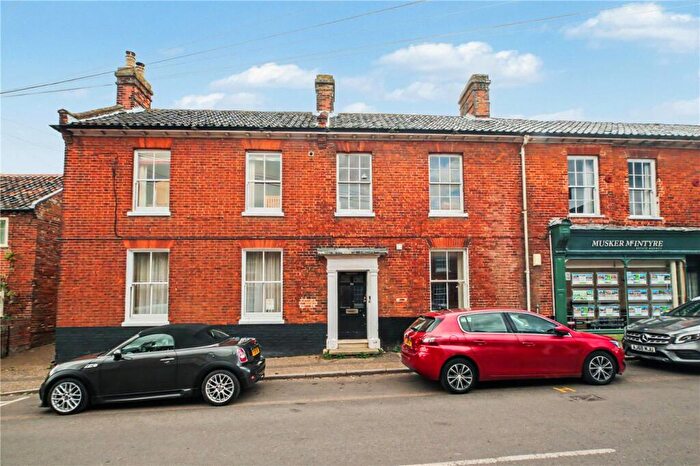2 Bedroom Apartment For Sale In High Street, Loddon, Norwich, Norfolk, NR14