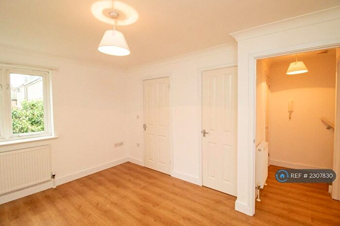 1 Bedroom Flat To Rent In St. Johns Street, Bury St. Edmunds, IP33