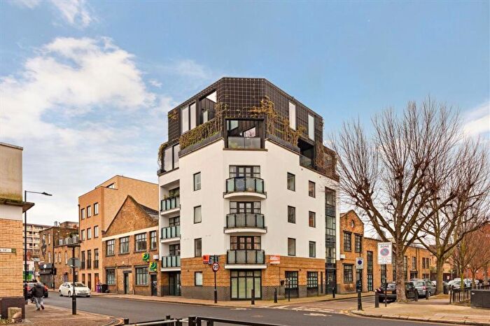 2 Bedroom Flat For Sale In Florida Street, Bethnal Green, E2