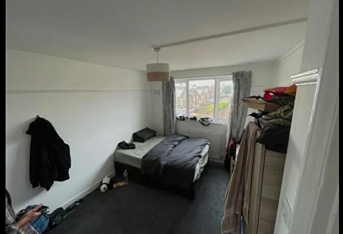 2 Bedroom Flat To Rent In , Acton, London, N9