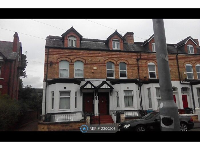 3 Bedroom Flat To Rent In Granville Road, Manchester, M14
