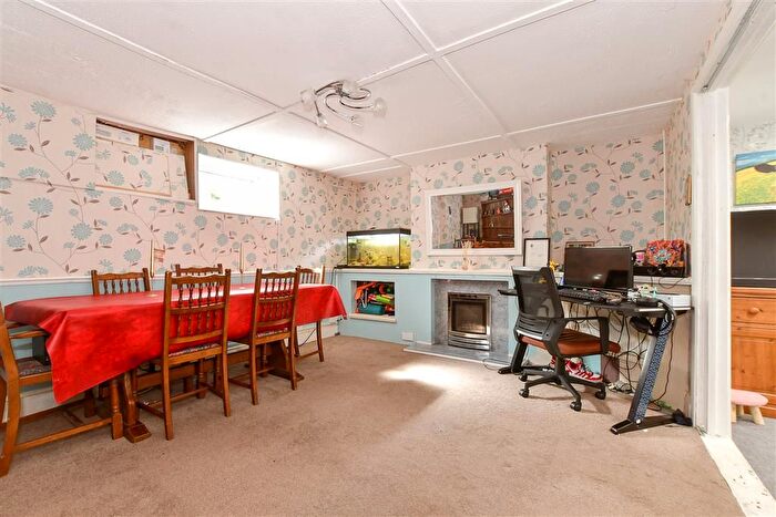 4 Bedroom Terraced House For Sale In Station Road, Sandown, Isle Of Wight, PO36