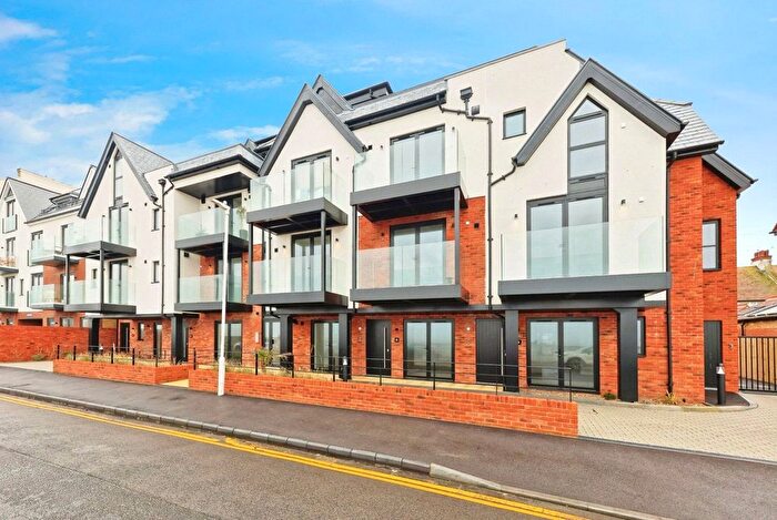 3 Bedroom Flat For Sale In St. Georges Terrace, Herne Bay, Kent, CT6