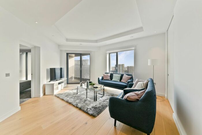 3 Bedroom Flat For Sale In Grantham House, London City Island, E14