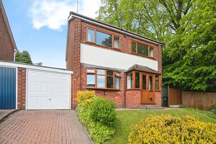3 Bedroom Detached House For Sale In High Arcal Drive, Dudley, DY3