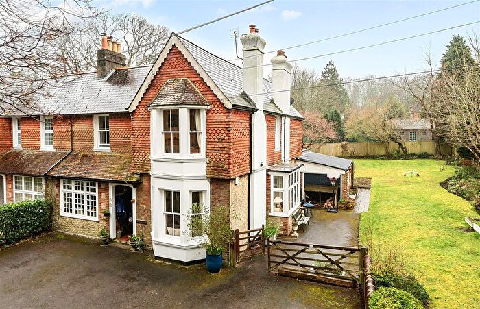 4 Bedroom Property For Sale In Malvern Road, Hill Brow, Liss, GU33