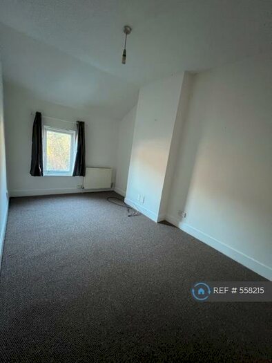 3 Bedroom Terraced House To Rent In Godstone Road, Kenley, CR8