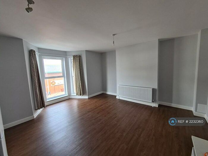 2 Bedroom Flat To Rent In Pelham Road, Seaford, BN25