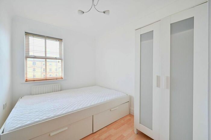 2 Bedroom Flat To Rent In Belvedere Place, Brixton, London, SW2