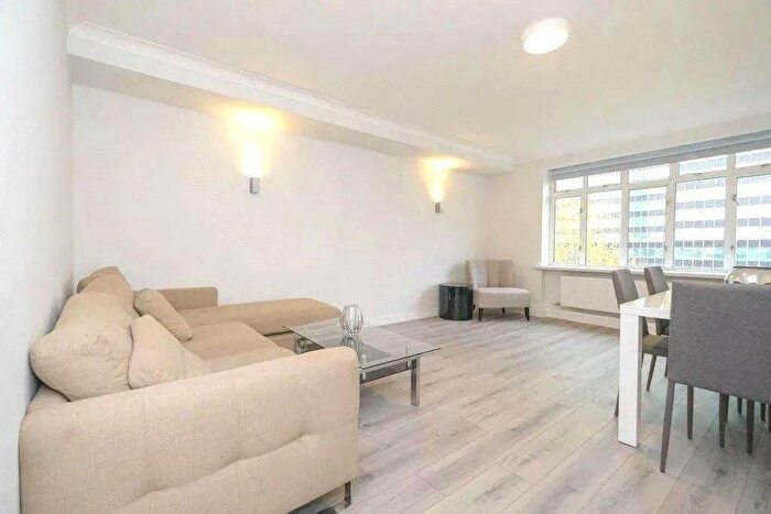 1 Bedroom Flat To Rent In Warren Court, Euston Road, London, NW1